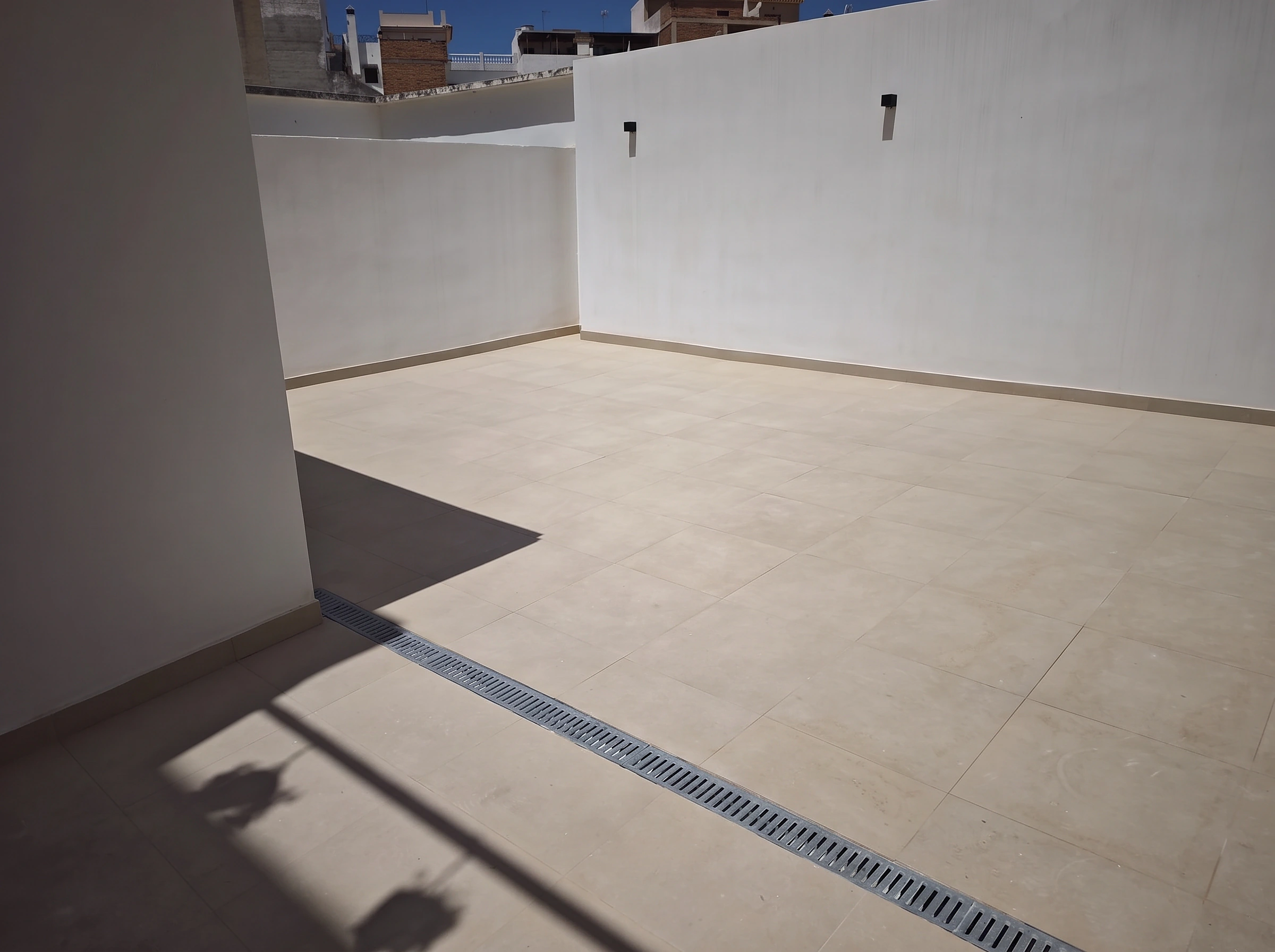 Solárium exterior soleado de la vivienda en Alhaurín el Grande